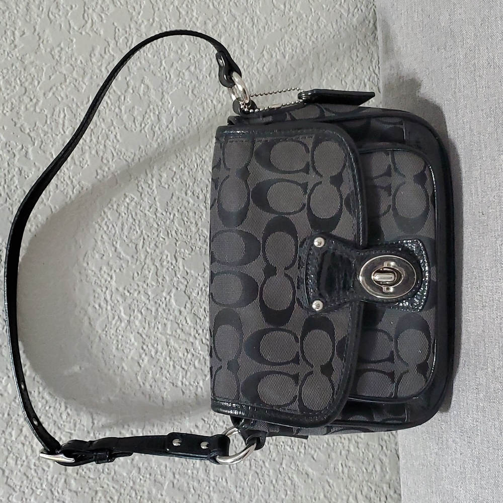 Coach small shoulder bag